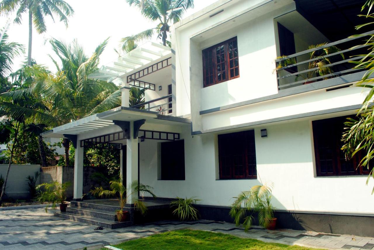 Nice Villa Irimbranallur Exteriér fotografie