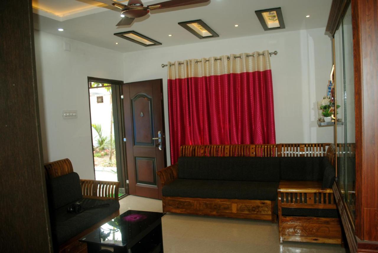 Nice Villa Irimbranallur Exteriér fotografie